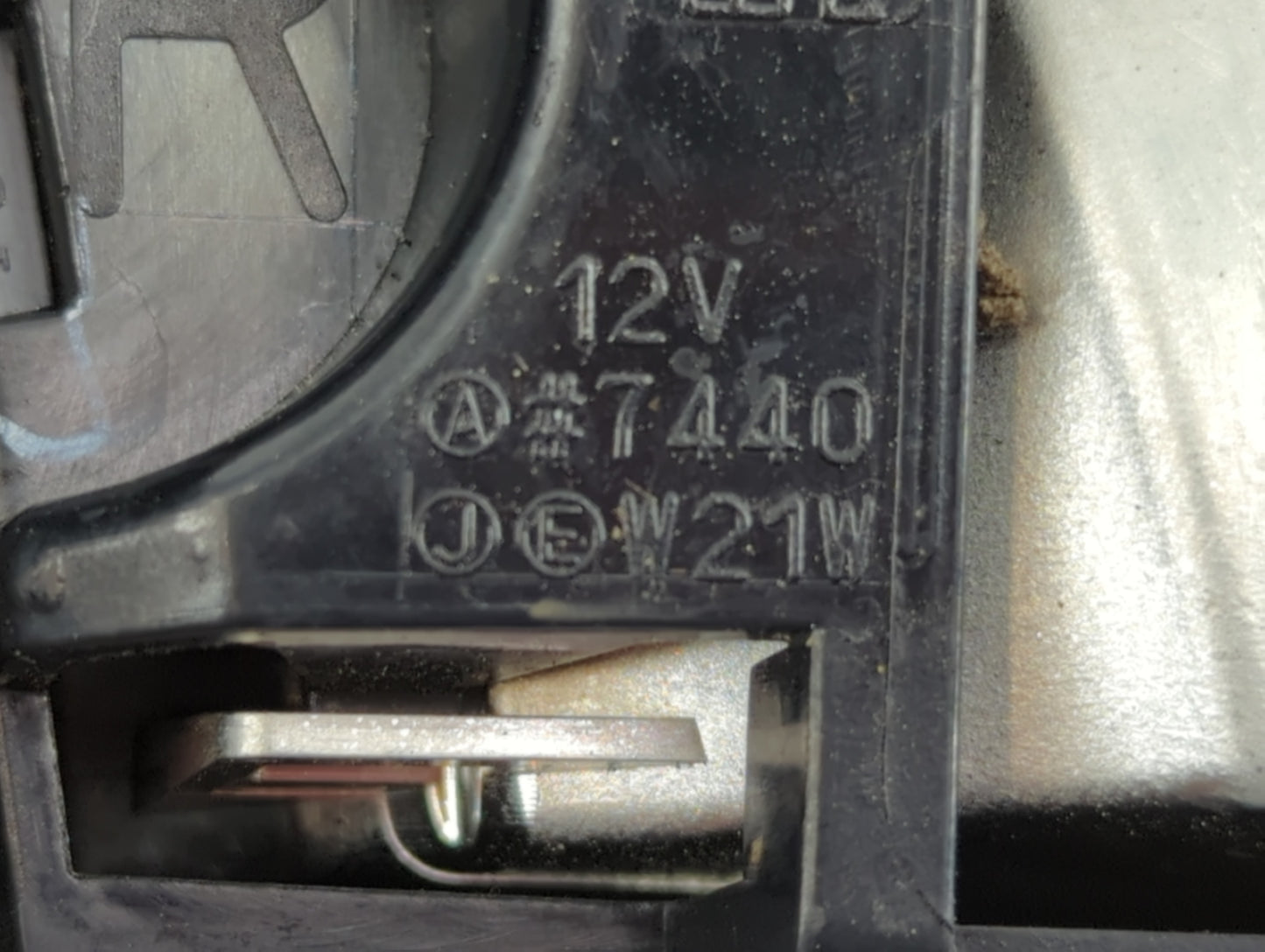 2010 Mazda 3 Passenger Right Side Tail Light Taillight Deck Lid Mounted - Oemusedautoparts1.com