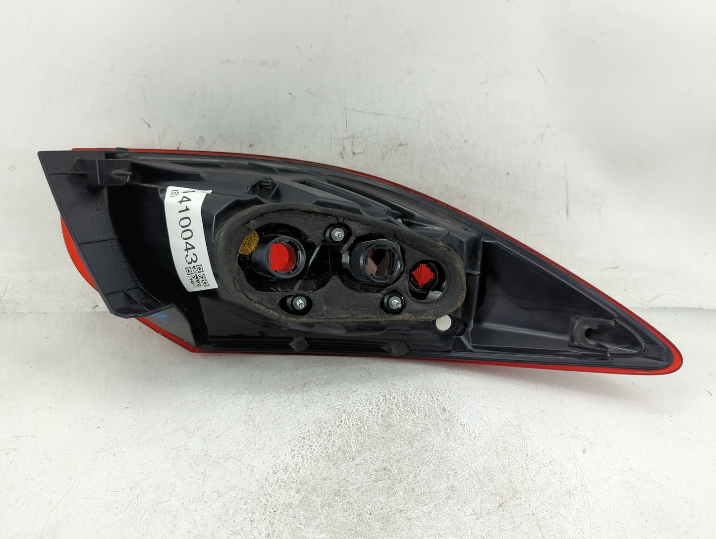 2013-2016 Mazda Cx-5 Tail Light Assembly Passenger Right OEM Fits Fits 2013 2014 2015 2016 OEM Used Auto Parts - Oemusedauto