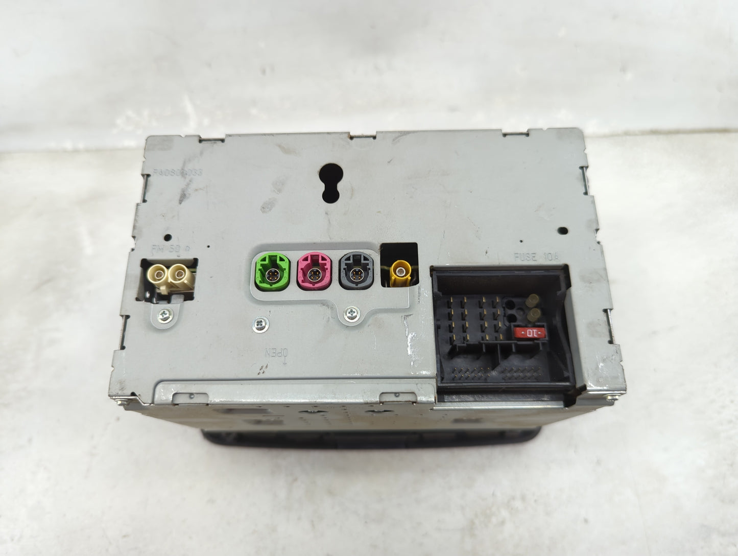 2013 Mercedes-Benz C300 Radio AM FM Cd Player Receiver Replacement P/N:A 166 902 28 04 A 204 901 37 03, A 204 900 96 10 Fits
