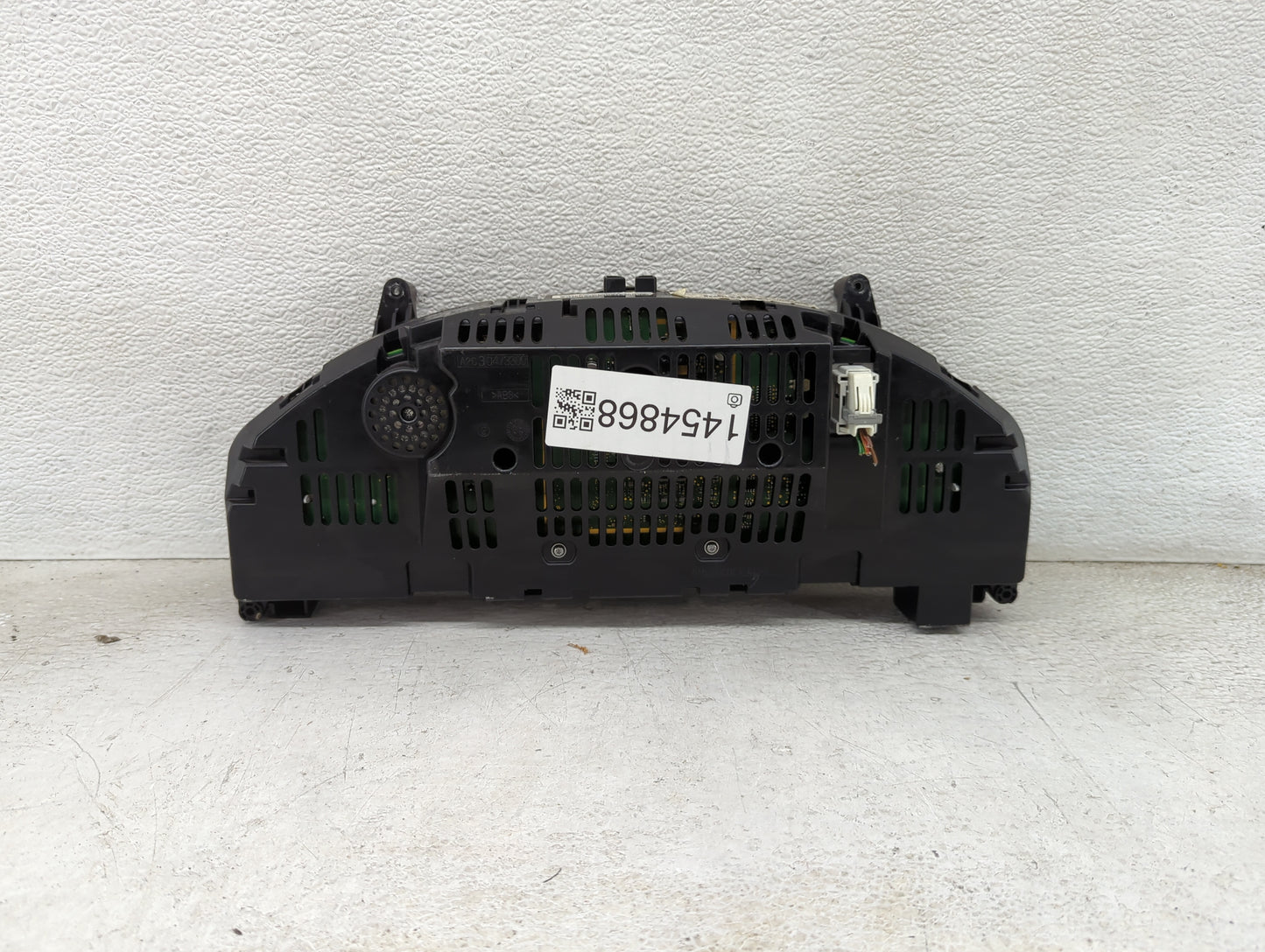 2013 Mercedes-Benz C350 Instrument Cluster Speedometer Gauges P/N:A2049004309 Miles: Fits OEM Used Auto Parts - Oemusedautop