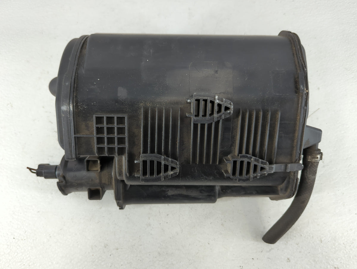 2013 Mercedes-benz Clk500 Fuel Vapor Charcoal Canister - Oemusedautoparts1.com