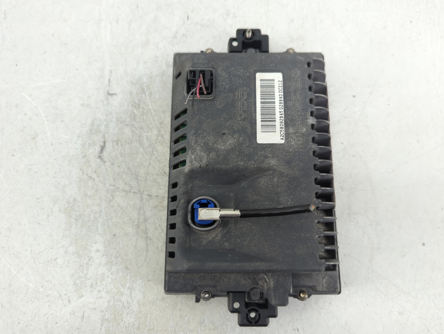 2013 Mercedes-Benz Gl450 Radio AM FM Cd Player Receiver Replacement P/N:A2C58092845 Fits Fits 2012 2014 OEM Used Auto Parts