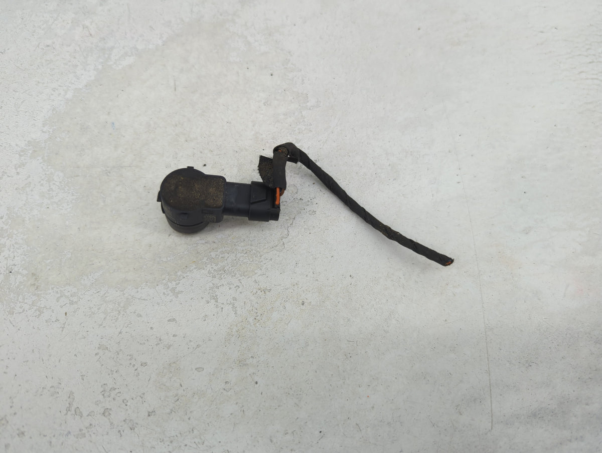 2013 Mercedes-benz Gl450 Front Park Assist Sensor Black 1456218 - Oemusedautoparts1.com