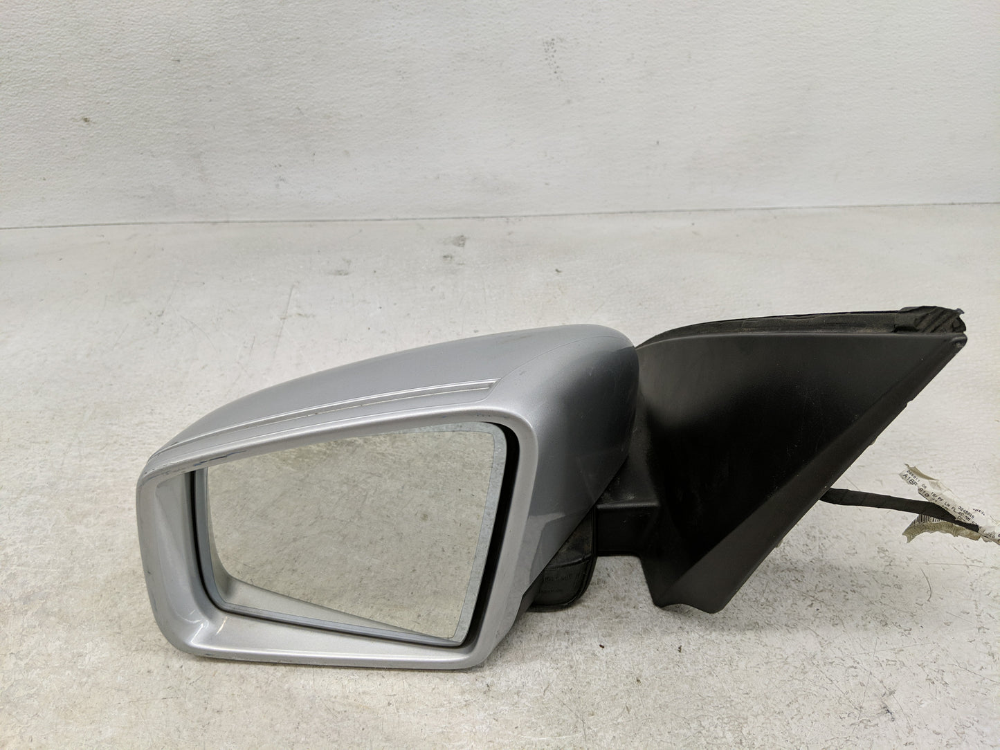 2013 Mercedes-Benz Glc300 Side Mirror Replacement Driver Left View Door Mirror P/N:A166 810 31 16 Fits Fits 2012 2014 2015 2