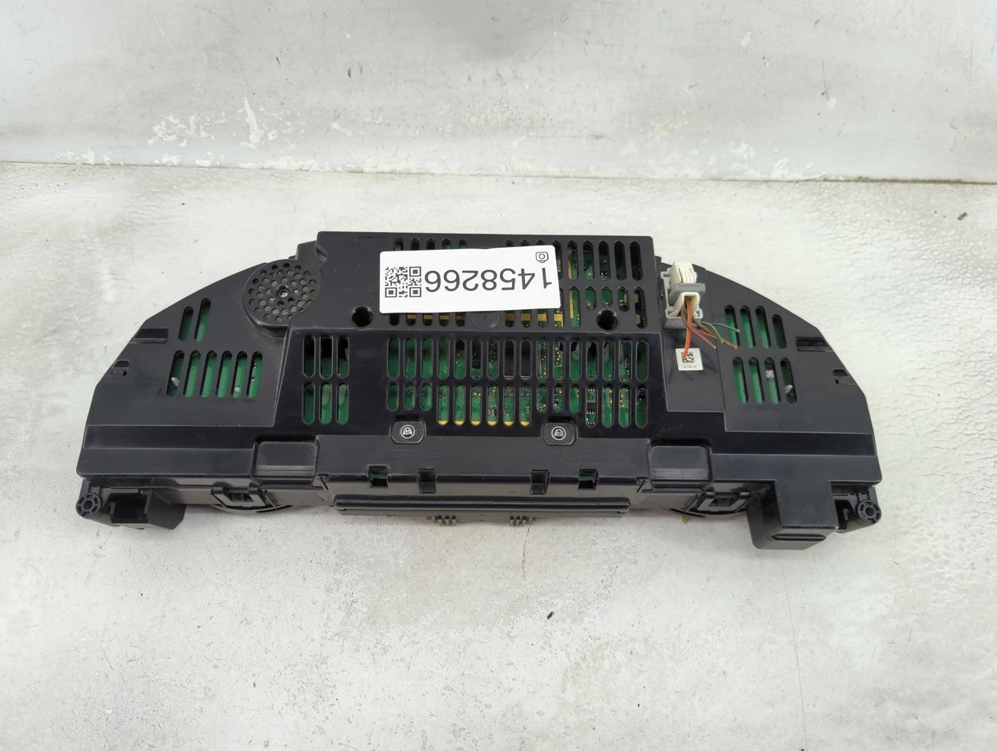 2013 Mercedes C-class Speedometer Instrument Cluster Gauges - Oemusedautoparts1.com
