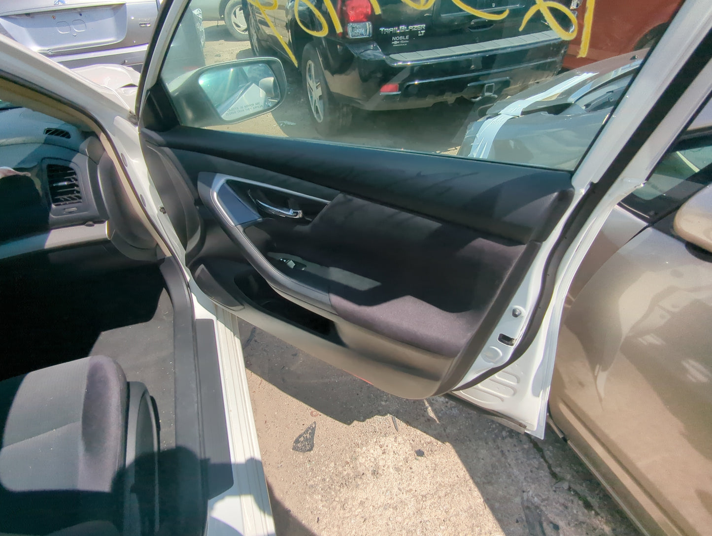 2013 Nissan Altima Front Right Passenger Interior Door Panel Trim - Oemusedautoparts1.com