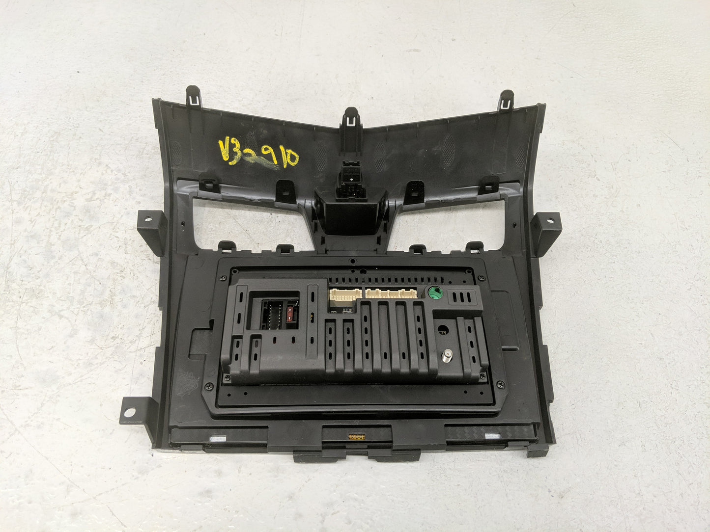 2013 Nissan Altima Radio AM FM Cd Player Receiver Replacement Fits OEM Used Auto Parts - Oemusedautoparts1.com
