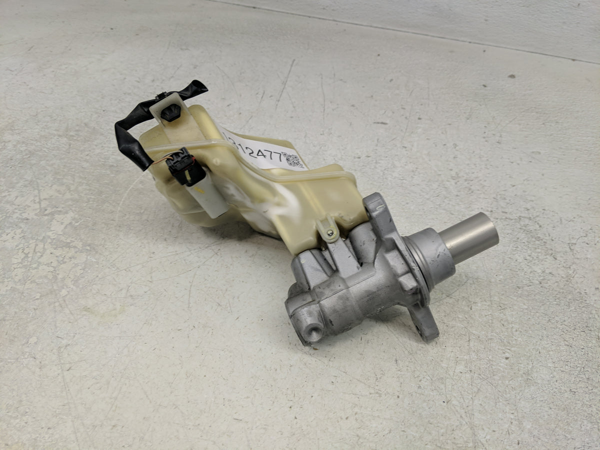 2013-2018 Nissan Altima Brake Master Cylinder 1312477 - Oemusedautoparts1.com