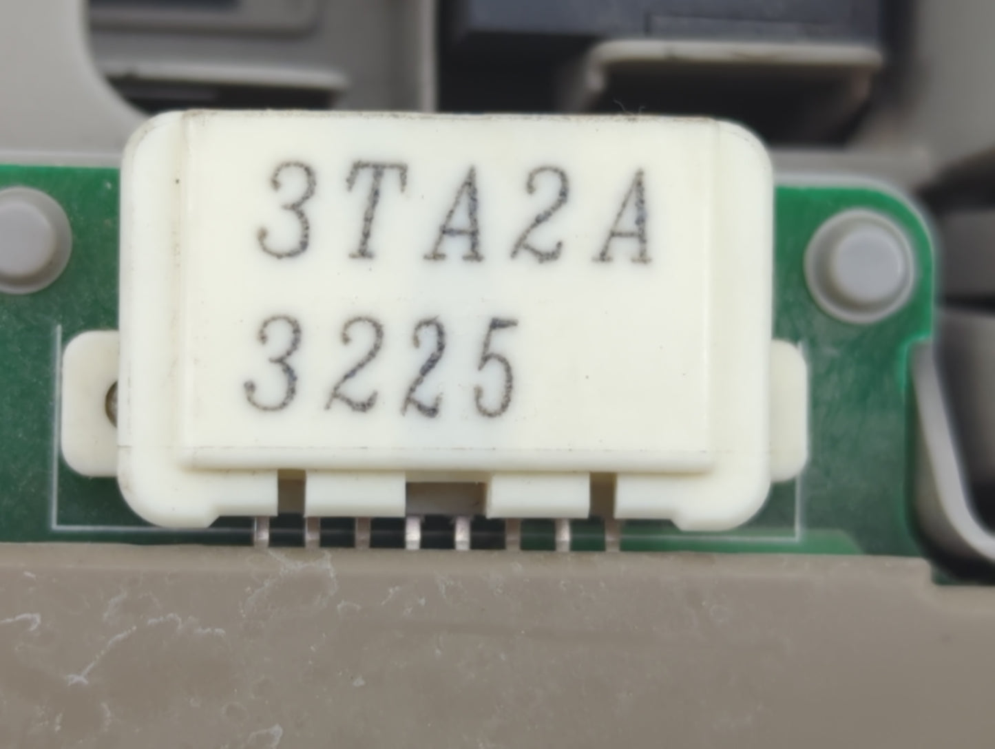 2013 Nissan Altima Overhead Roof Console - Oemusedautoparts1.com