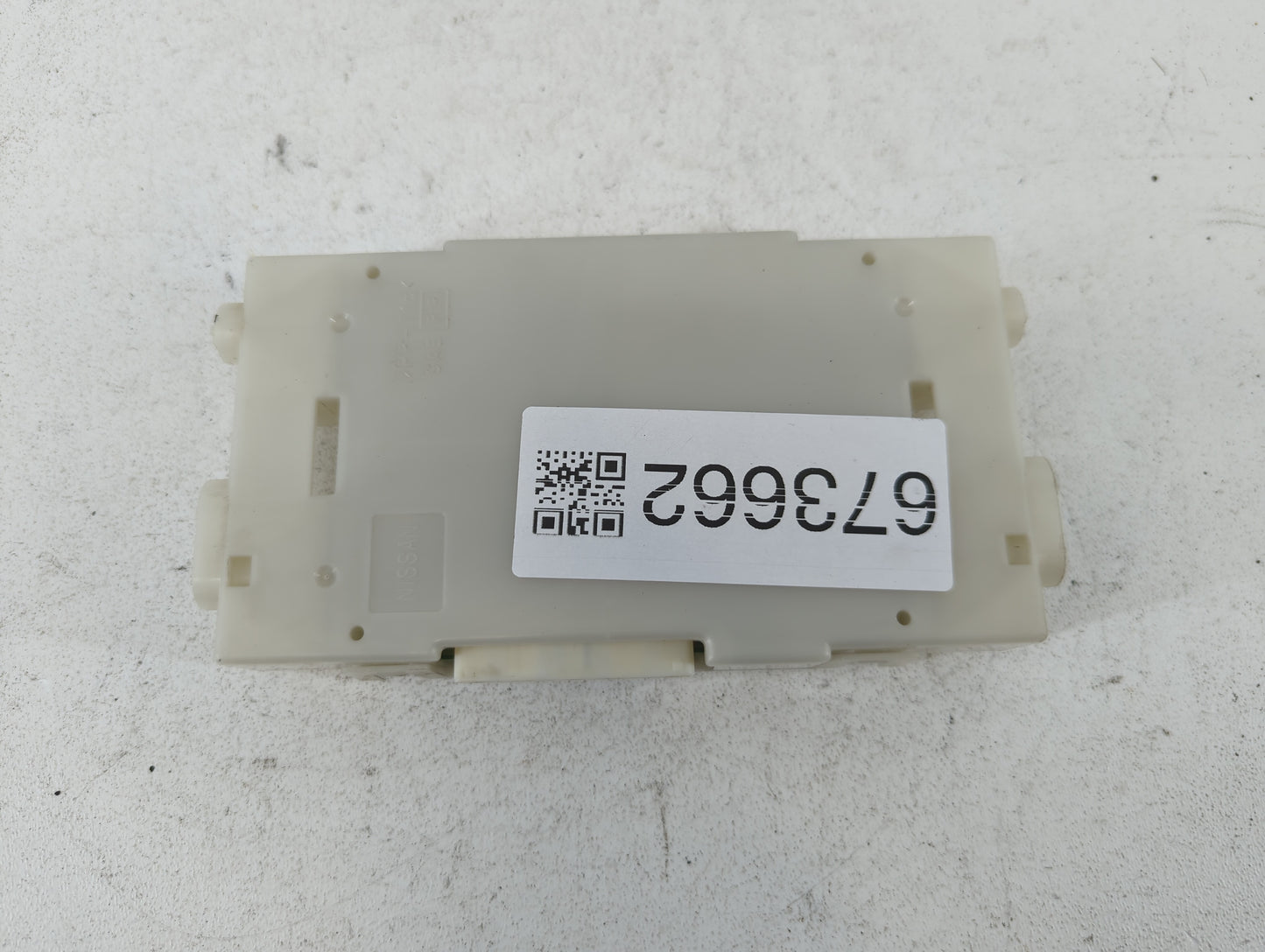2013-2013 Nissan Altima Transmission Control Module Tcu Tcm 27760 3tm0b - Oemusedautoparts1.com