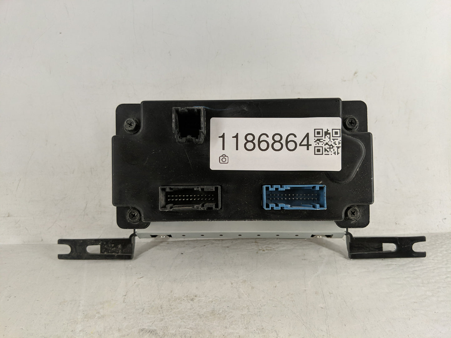 2008-2015 Nissan Armada Information Display Screen - Oemusedautoparts1.com