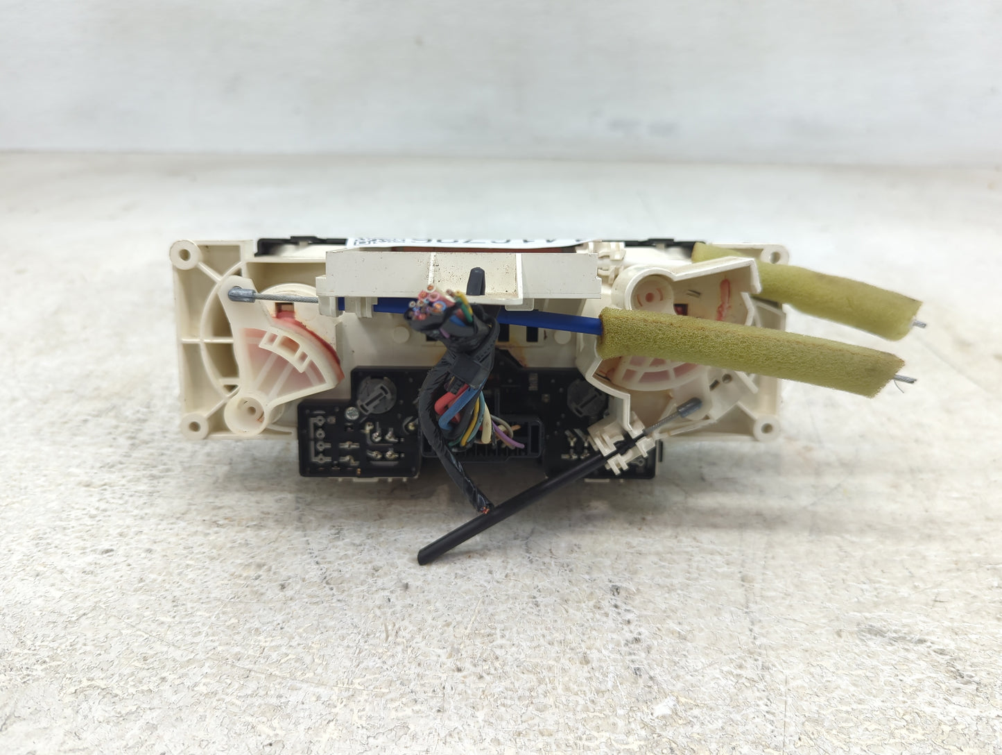 2013 Nissan Nv200 Climate Control Module Temperature AC/Heater Replacement Fits OEM Used Auto Parts - Oemusedautoparts1.com