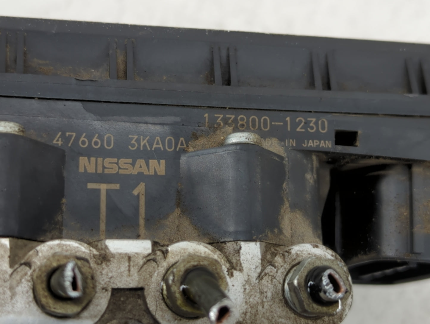 2013-2014 Nissan Pathfinder ABS Pump Control Module Replacement P/N:47660 3KA0A 47660 3KA0B Fits Fits 2013 2014 OEM Used Aut