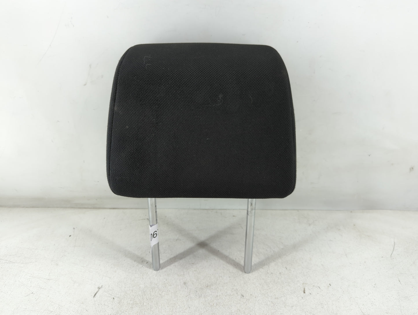 2011-2013 Nissan Rogue Headrest Head Rest Front Driver Passenger Seat Fits Fits 2011 2012 2013 OEM Used Auto Parts - Oemused