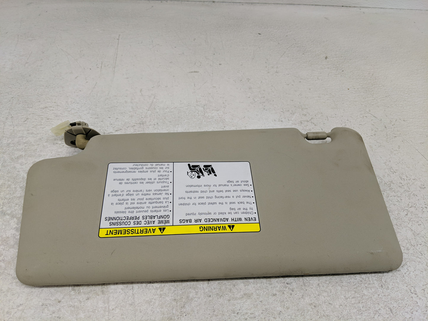 2008-2015 Nissan Rogue Sun Visor Shade Replacement Passenger Right Mirror Fits Fits 2008 2009 2010 2011 2012 2013 2014 2015