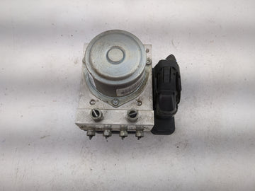 2012-2015 Nissan Rogue ABS Pump Control Module Replacement P/N:TD8405 MAA N 2X050479 Fits Fits 2012 2013 2014 2015 OEM Used Auto Parts