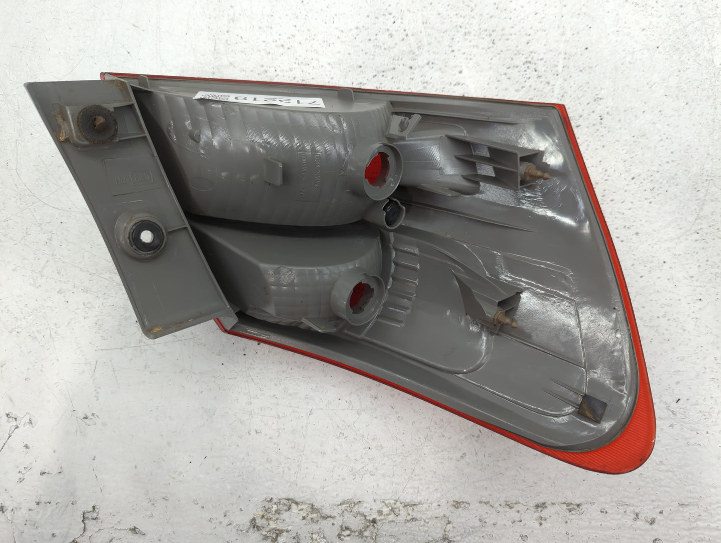 2008-2015 Nissan Rogue Tail Light Assembly Passenger Right OEM Fits Fits 2008 2009 2010 2011 2012 2013 2014 2015 OEM Used Au