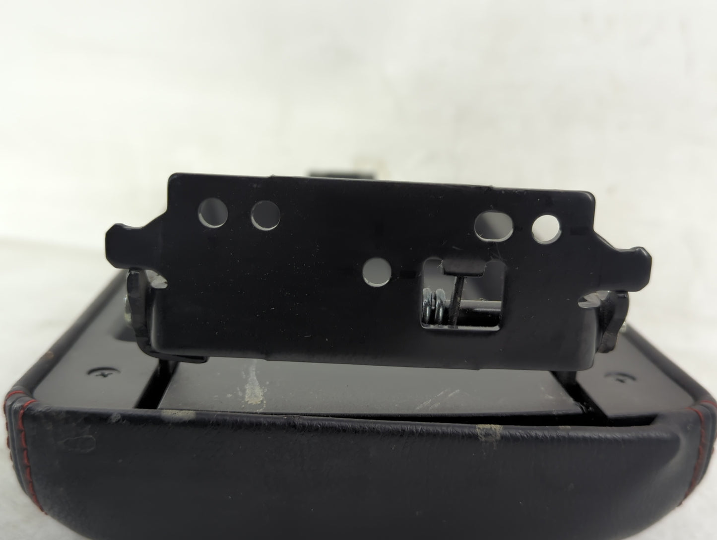 2013-2015 Nissan Rogue Center Console Armrest Cover Lid Fits Fits 2013 2014 2015 OEM Used Auto Parts - Oemusedautoparts1.com
