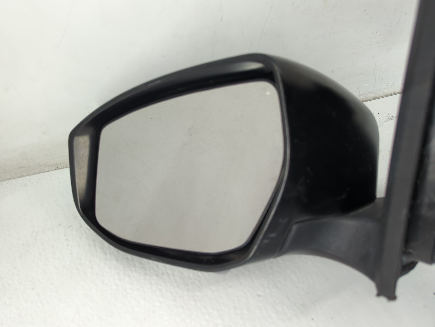 2013-2015 Nissan Sentra Driver Side View Mirror - Left Door Mirror OEM Used - Oemusedautoparts1.com
