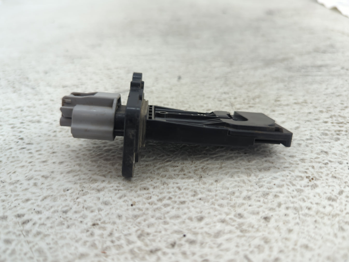 2013-2015 Nissan Sentra Mass Air Flow Meter Maf 1489969 - Oemusedautoparts1.com