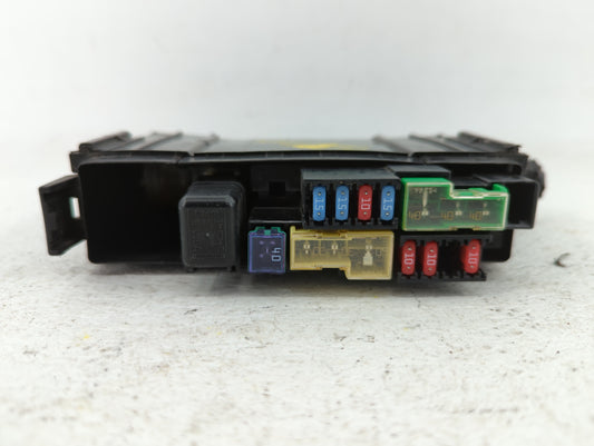 2013-2019 Nissan Sentra Fusebox Fuse Box Panel Relay Module P/N:284B7 3RA3B 284B7 3RA3E Fits OEM Used Auto Parts
