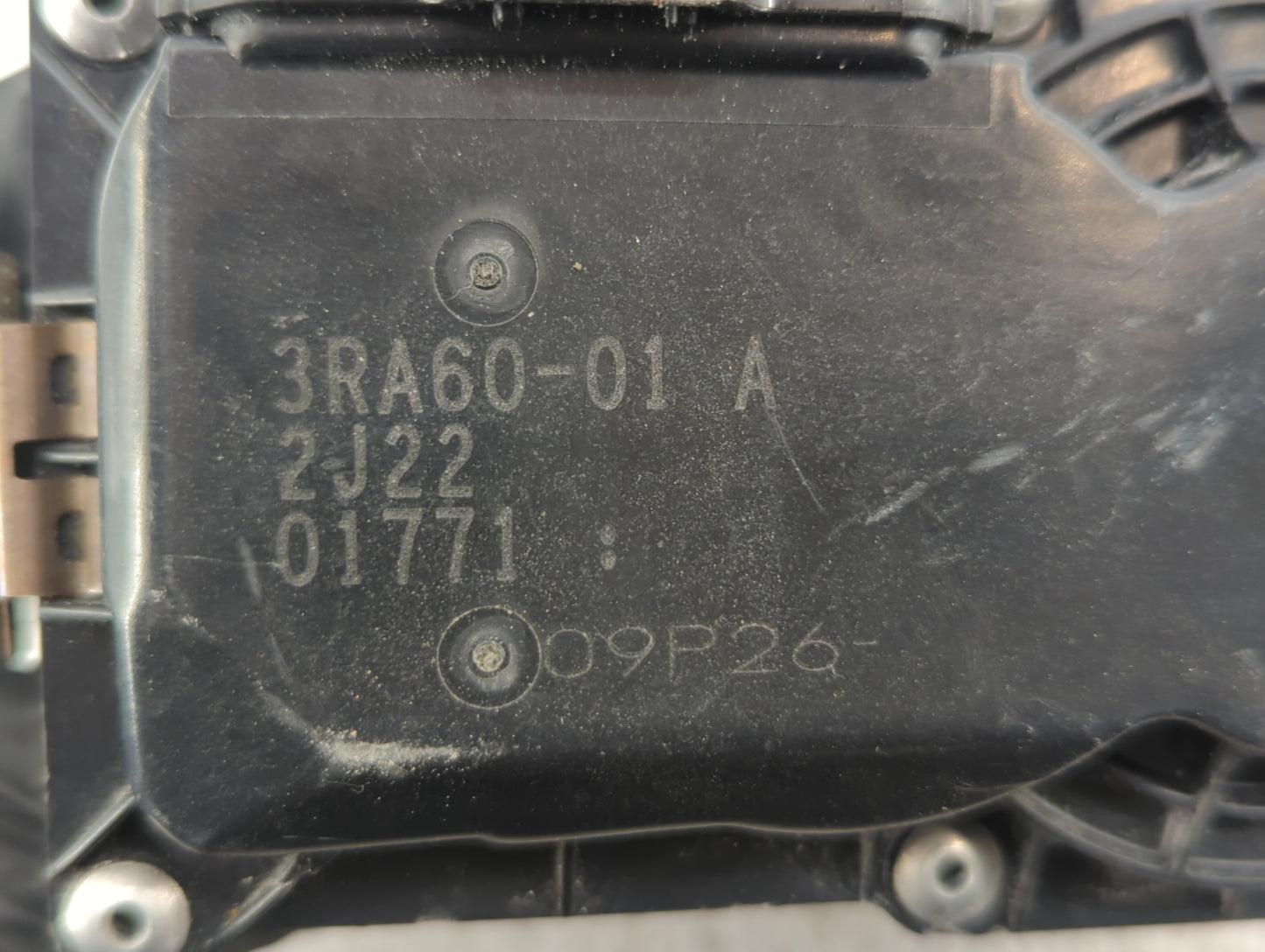 2013-2019 Nissan Sentra Throttle Body P/N:3RA60-01 A 3RA60-01 B Fits Fits 2013 2014 2015 2016 2017 2018 2019 OEM Used Auto P