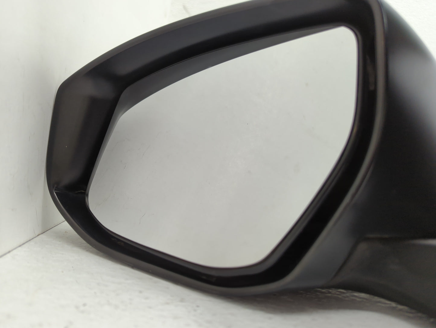 2013-2015 Nissan Sentra Driver Side View Mirror - Left Door Mirror OEM Used - Oemusedautoparts1.com