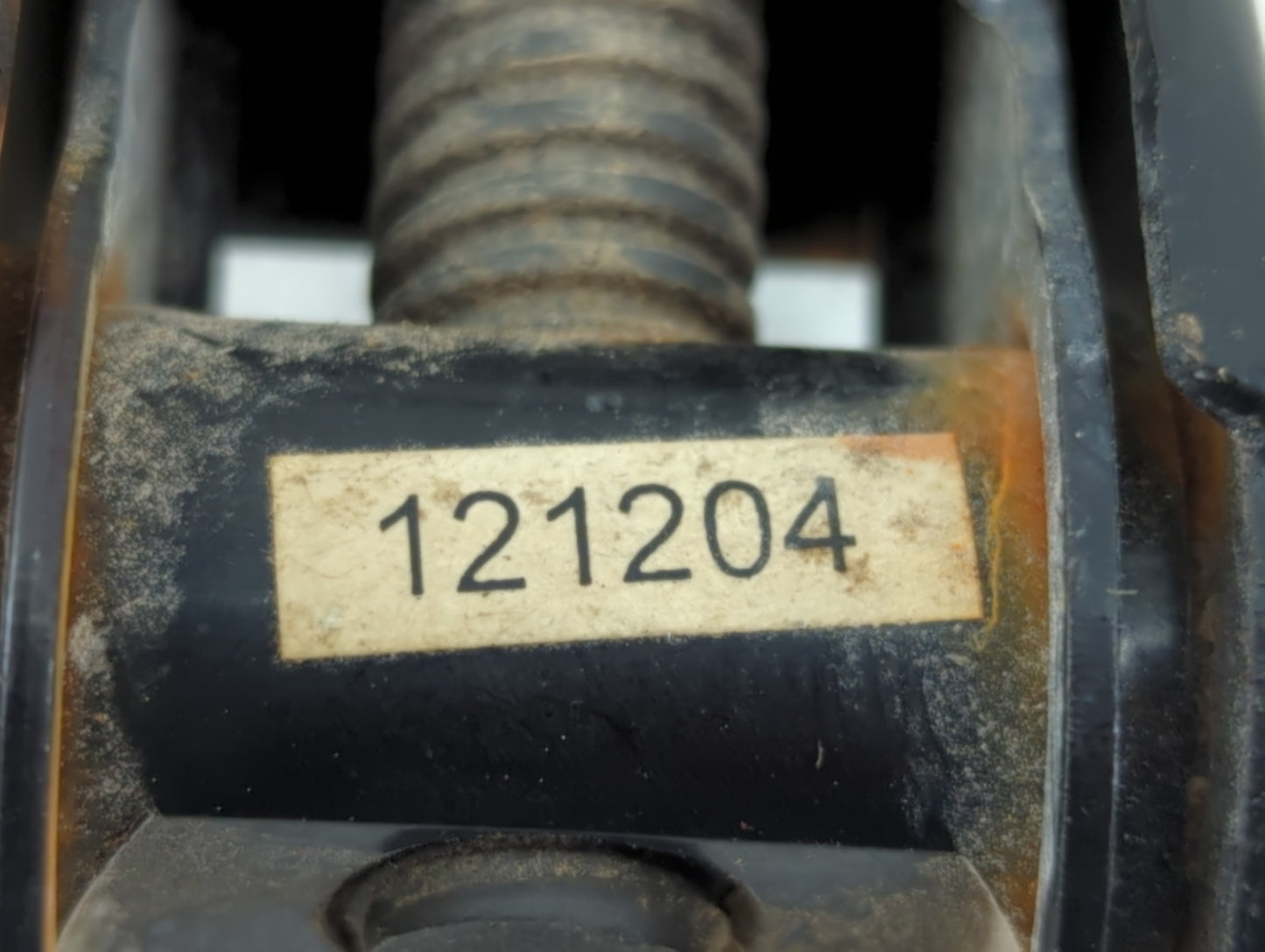 2013 Nissan Versa Spare Scissor Car Jack 1069033 - Oemusedautoparts1.com