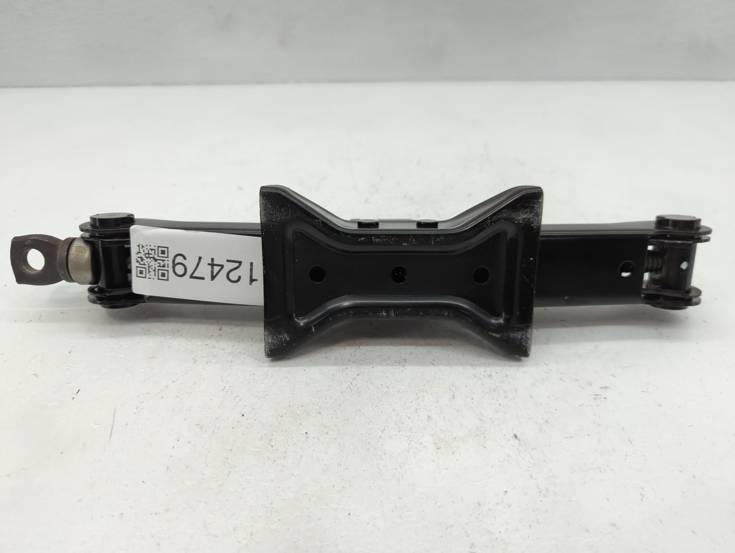 2013 Nissan Versa Spare Scissor Car Jack 1112479 - Oemusedautoparts1.com