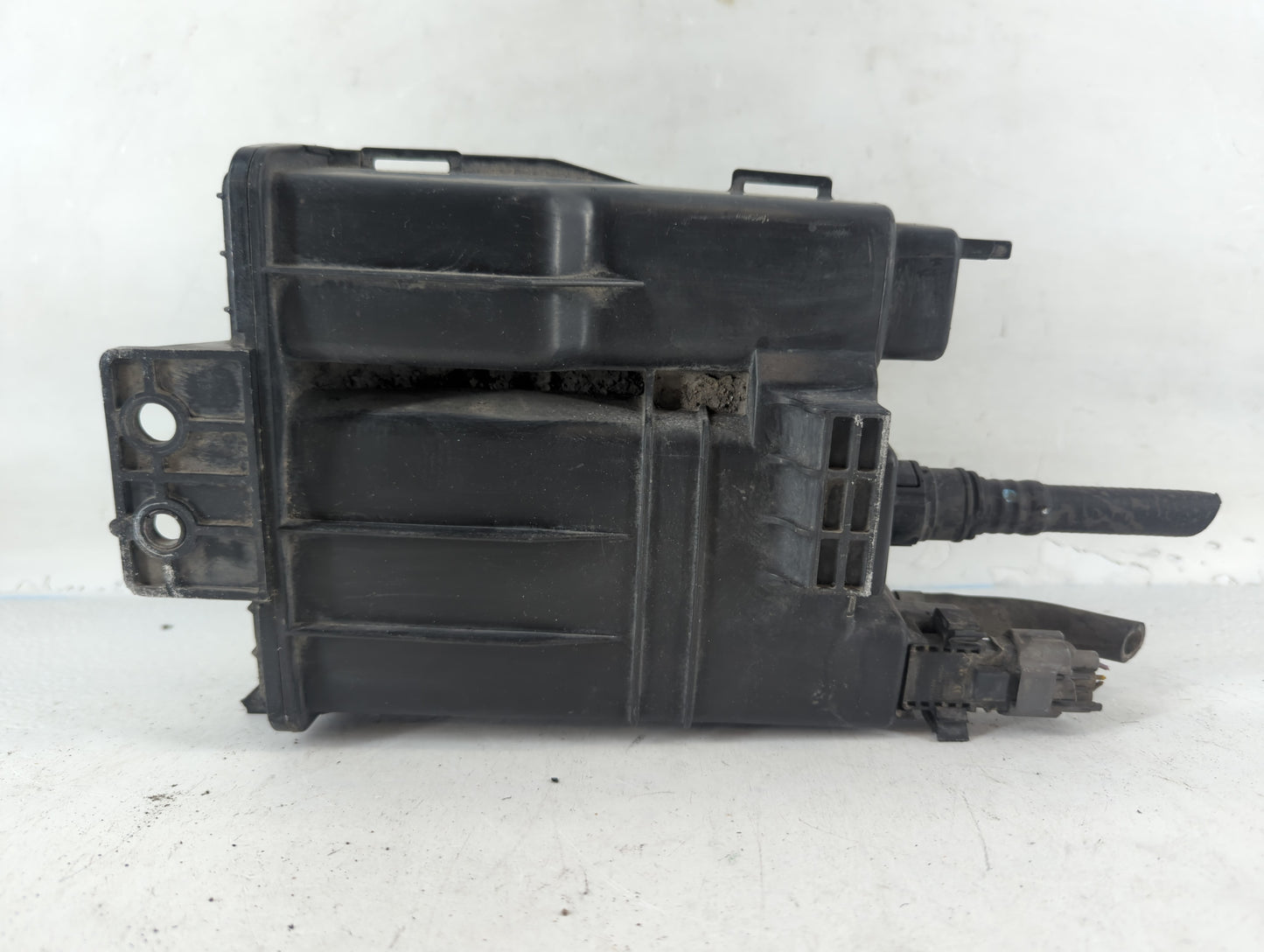 2013 Nissan Versa Fuel Vapor Charcoal Canister 802695 - Oemusedautoparts1.com