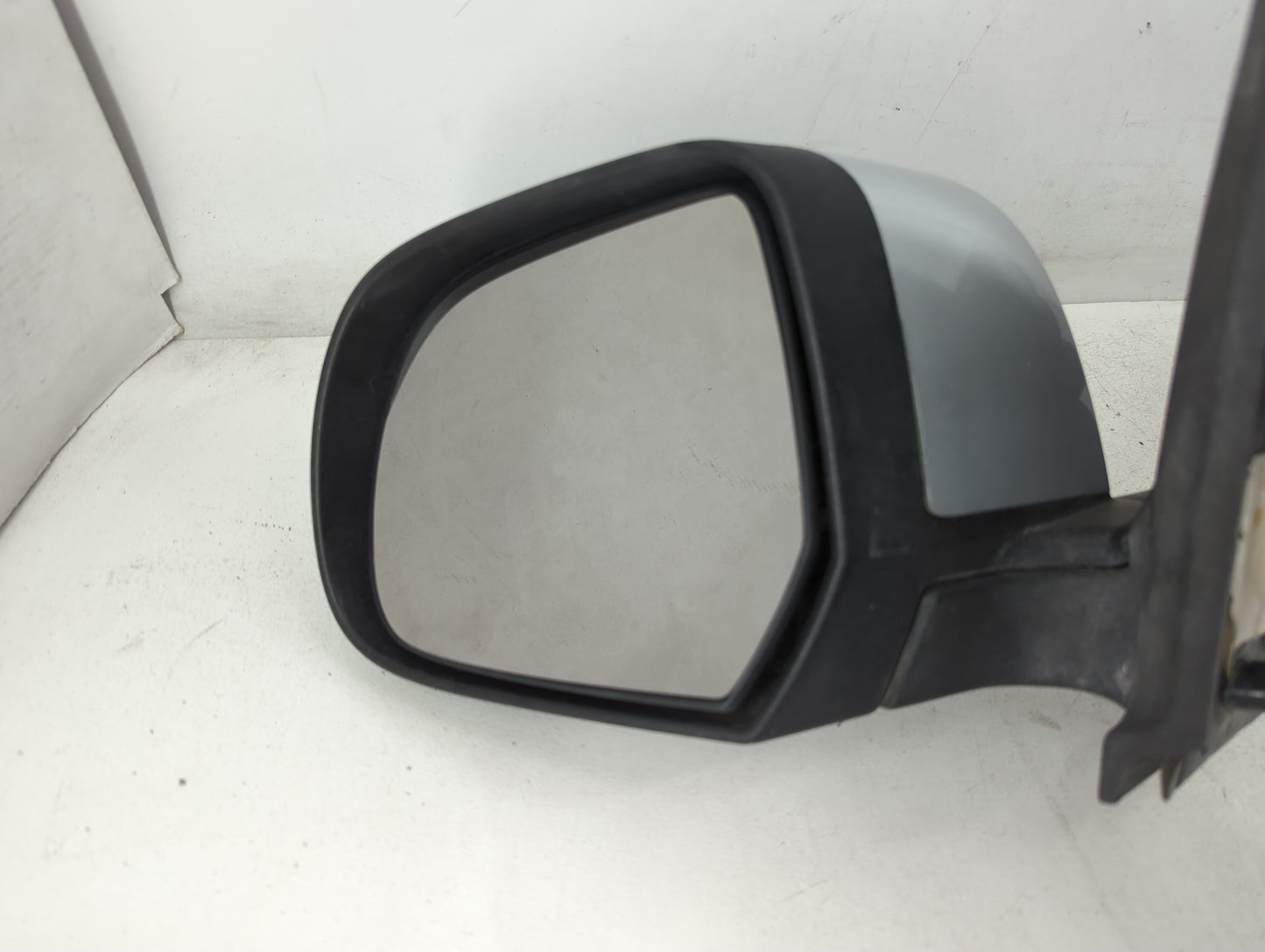 2012-2014 Nissan Versa Driver Side View Mirror - Left Door Mirror OEM Used - Oemusedautoparts1.com