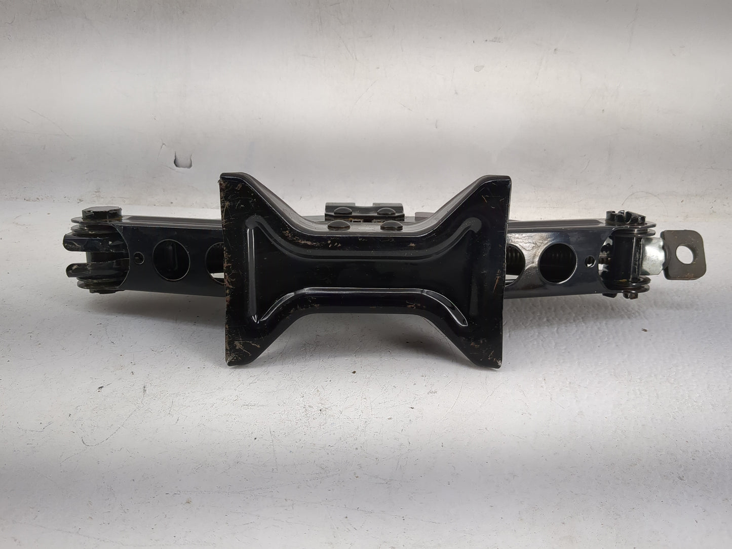 2013 Subaru Impreza Spare Scissor Car Jack Black - Oemusedautoparts1.com