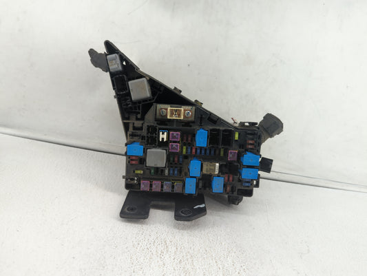 2010-2014 Subaru Legacy Fusebox Fuse Box Panel Relay Module P/N:MB10280B MB102801B, MB503202B Fits Fits 2010 2011 2012 2013 2014 OEM Used Auto Parts