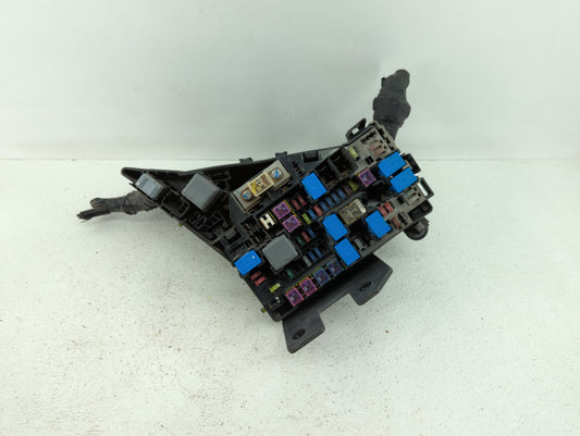 2010-2014 Subaru Legacy Fusebox Fuse Box Panel Relay Module P/N:MB10280B MB102801B, MB503202B Fits Fits 2010 2011 2012 2013 2014 OEM Used Auto Parts