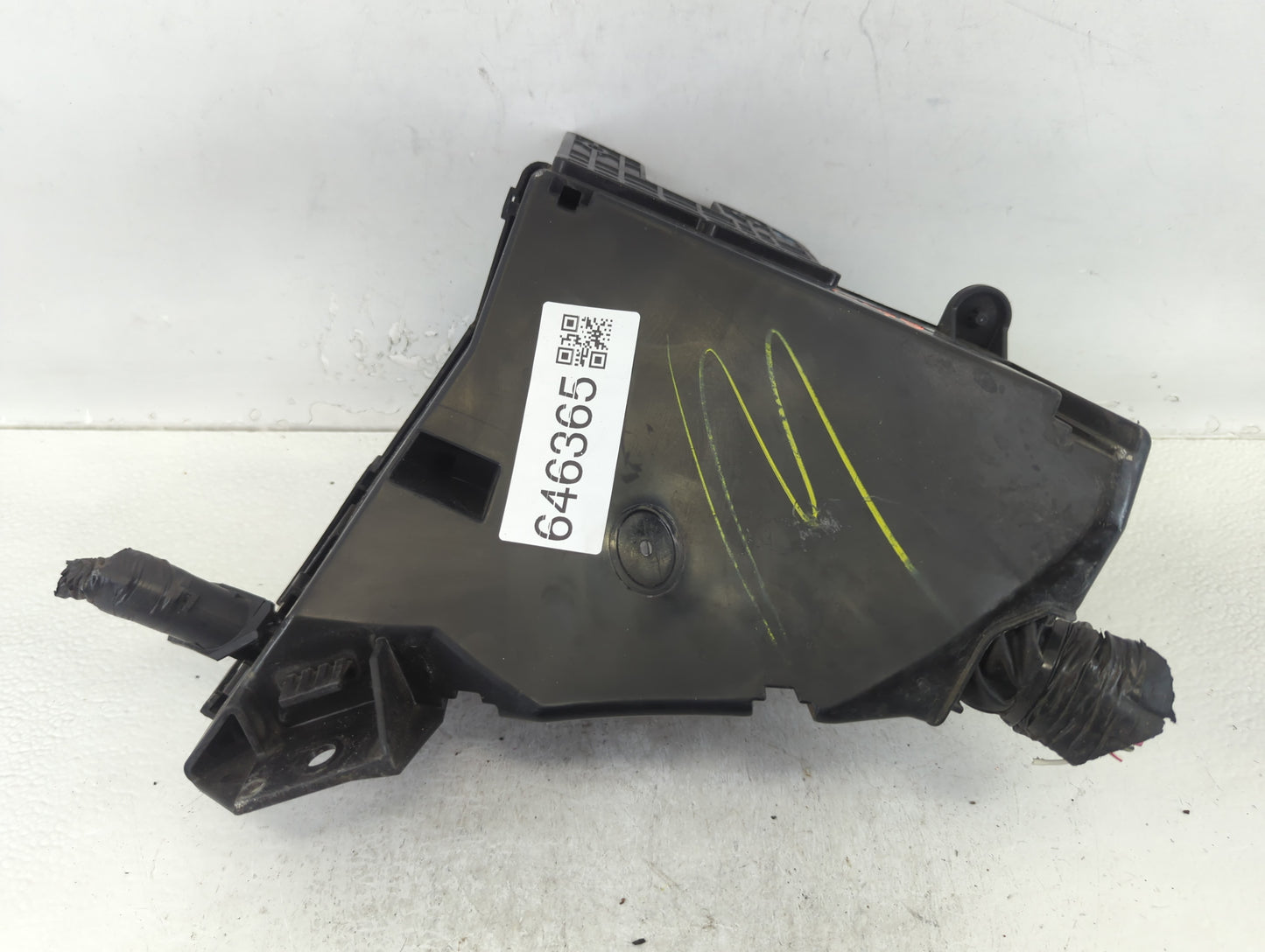 2010-2014 Subaru Legacy Fusebox Fuse Box Panel Relay Module P/N:MB503202B Fits Fits 2010 2011 2012 2013 2014 OEM Used Auto P