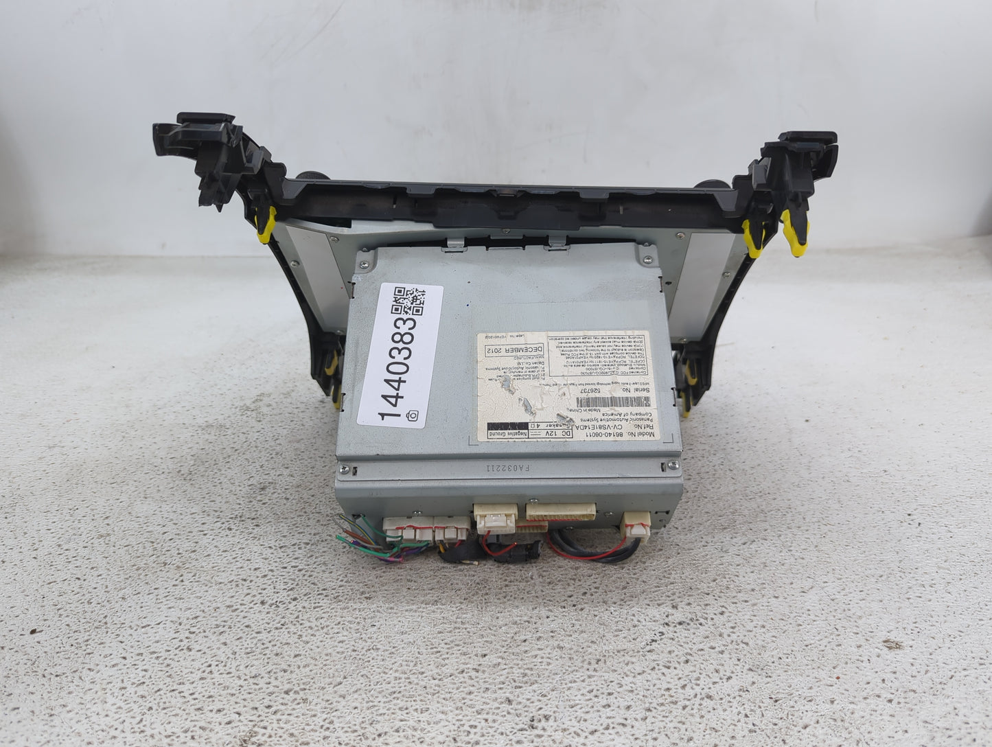 2013-2014 Toyota Camry Radio AM FM Cd Player Receiver Replacement P/N:86140-06011 CV-VS81E14DA Fits Fits 2013 2014 OEM Used
