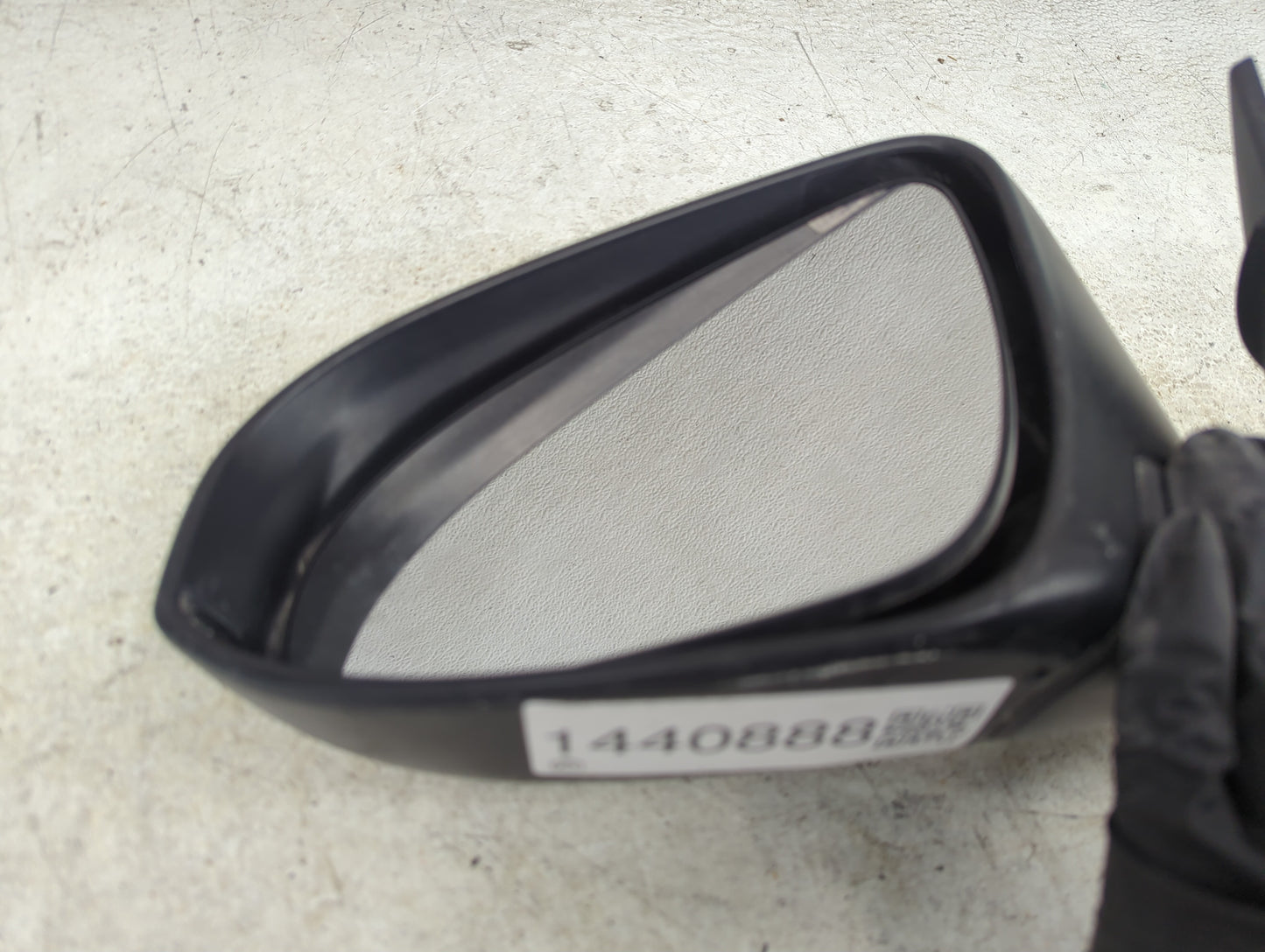 2012-2014 Toyota Camry Driver Side View Mirror - Left Door Mirror OEM Used - Oemusedautoparts1.com