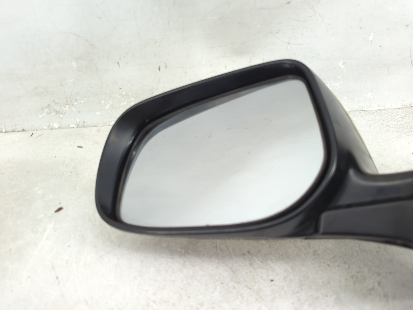 2009-2013 Toyota Corolla Driver Side View Mirror - Left Door Mirror OEM Used - Oemusedautoparts1.com