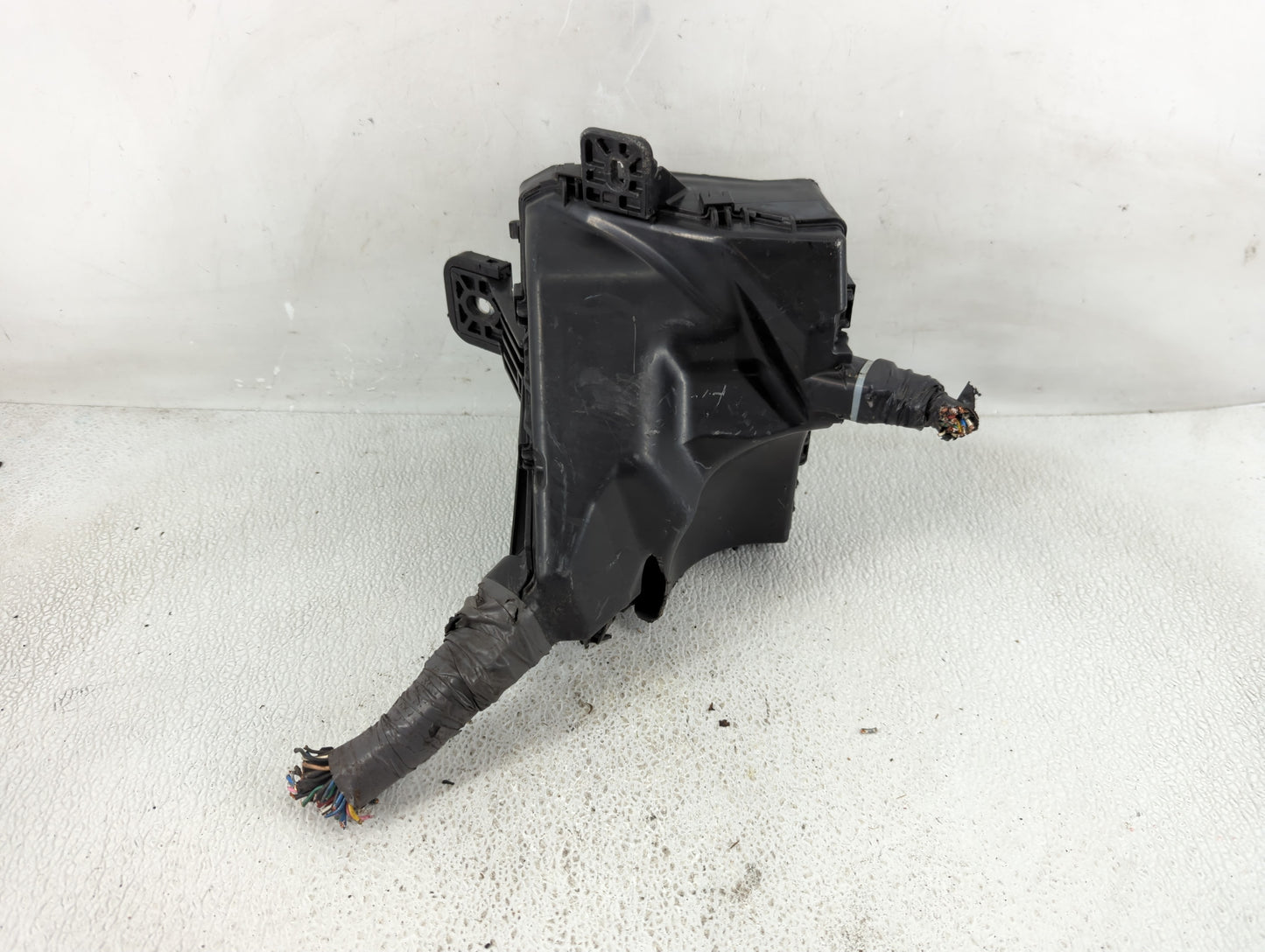 2013-2019 Toyota Prius Fusebox Fuse Box Panel Relay Module P/N:82641-47090 Fits Fits 2013 2014 2015 2016 2017 2018 2019 OEM