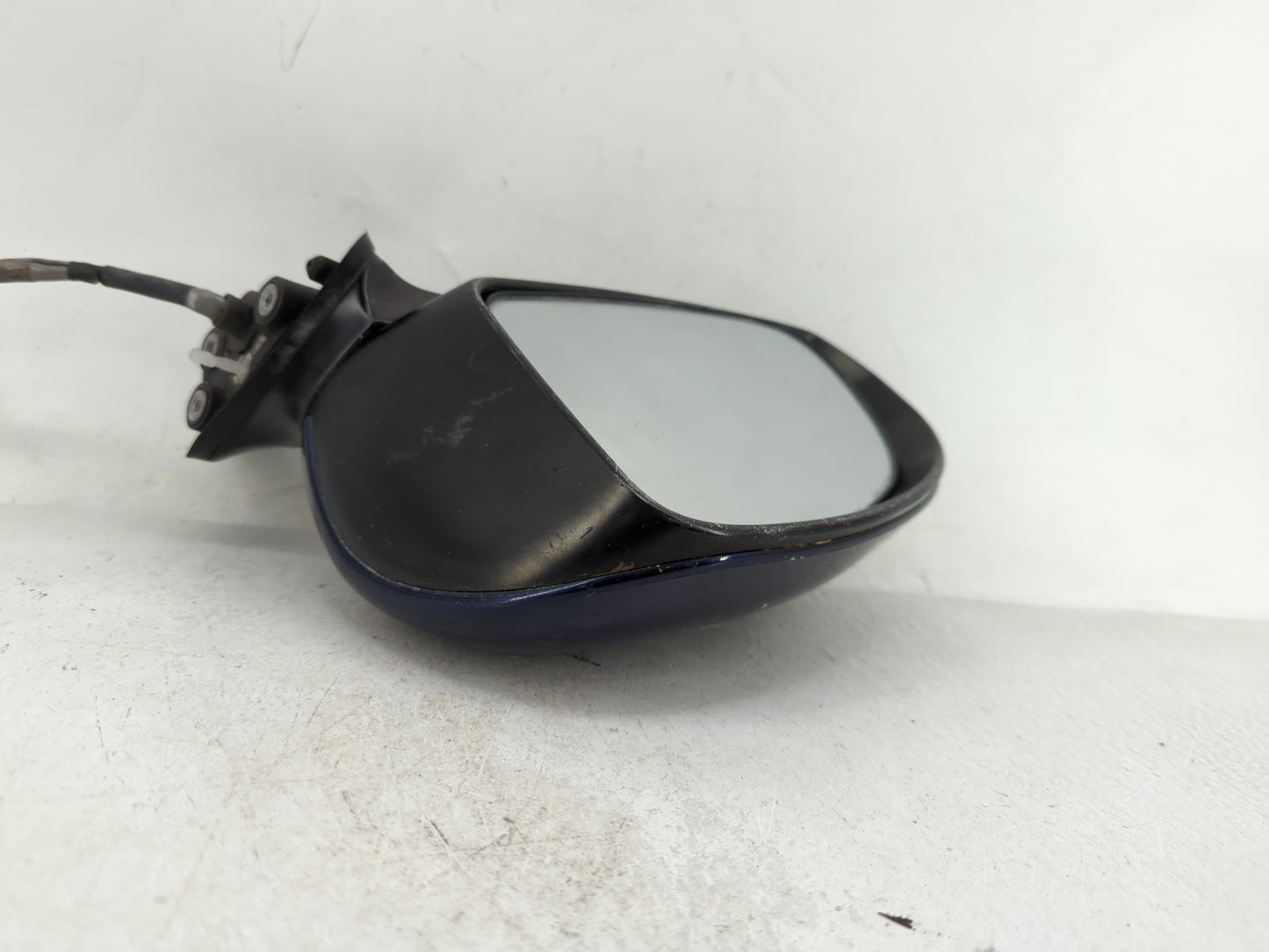 2010-2015 Toyota Prius Driver Side View Mirror - Left Door Mirror OEM Used - Oemusedautoparts1.com