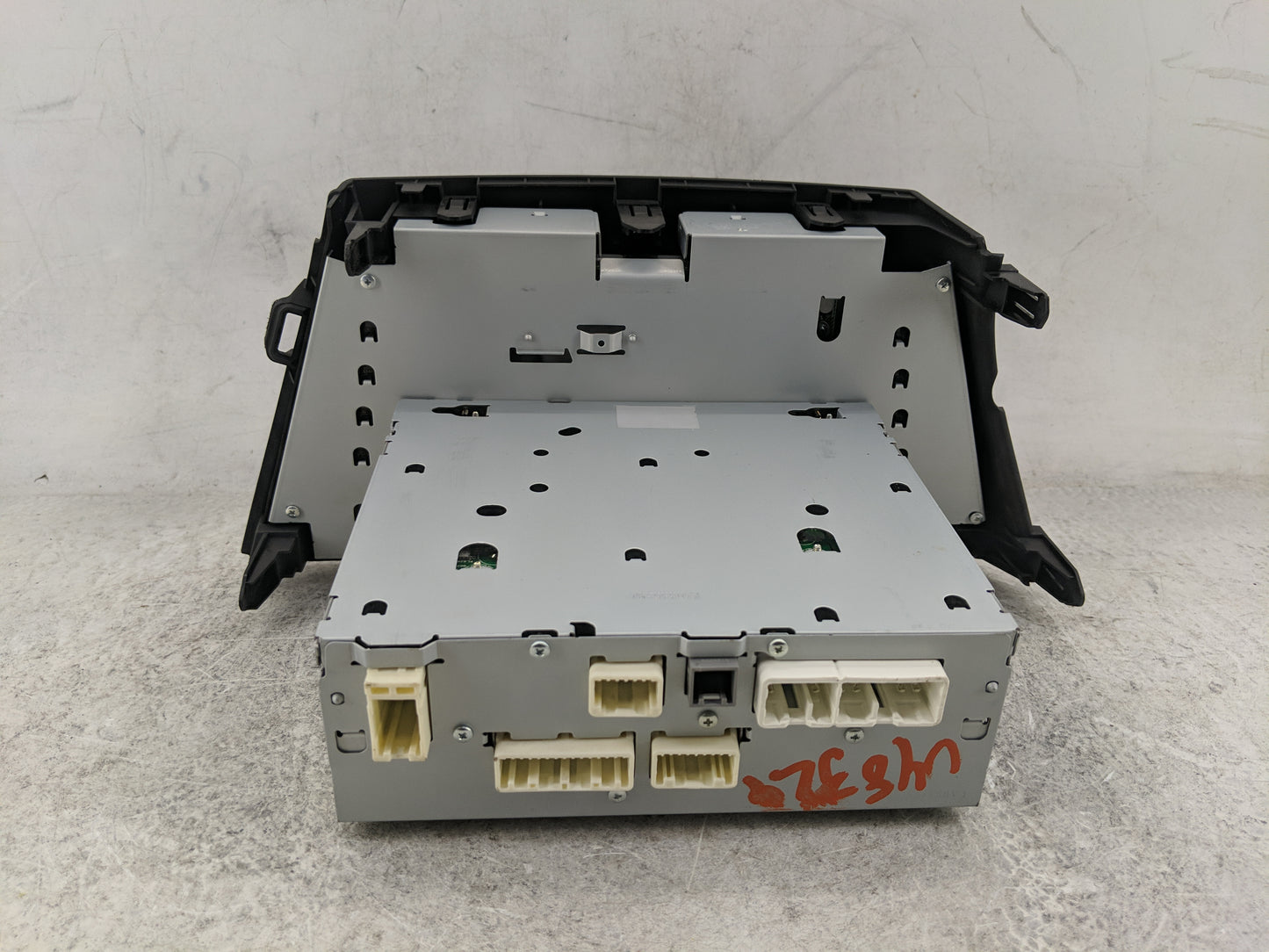 2012-2014 Toyota Prius V Radio AM FM Cd Player Receiver Replacement P/N:86140-47010 CV-VS01E14D Fits Fits 2012 2013 2014 OEM