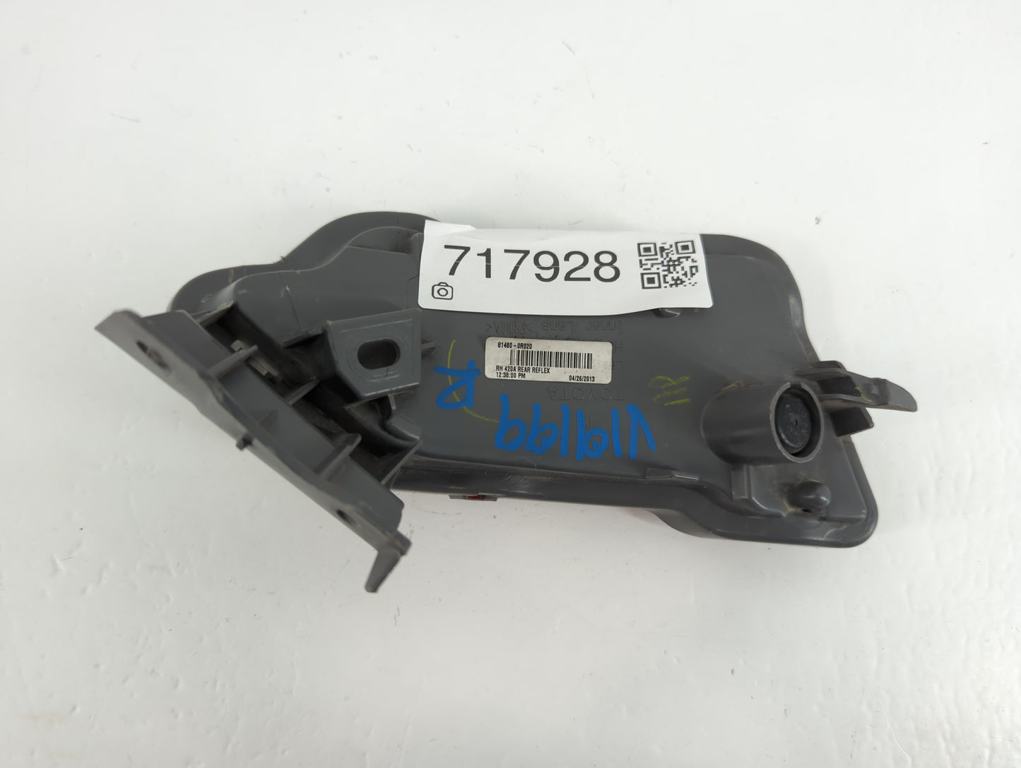 2013 Toyota Rav4 Tail Light Assembly Passenger Right OEM P/N:81480-0R020 Fits OEM Used Auto Parts - Oemusedautoparts1.com