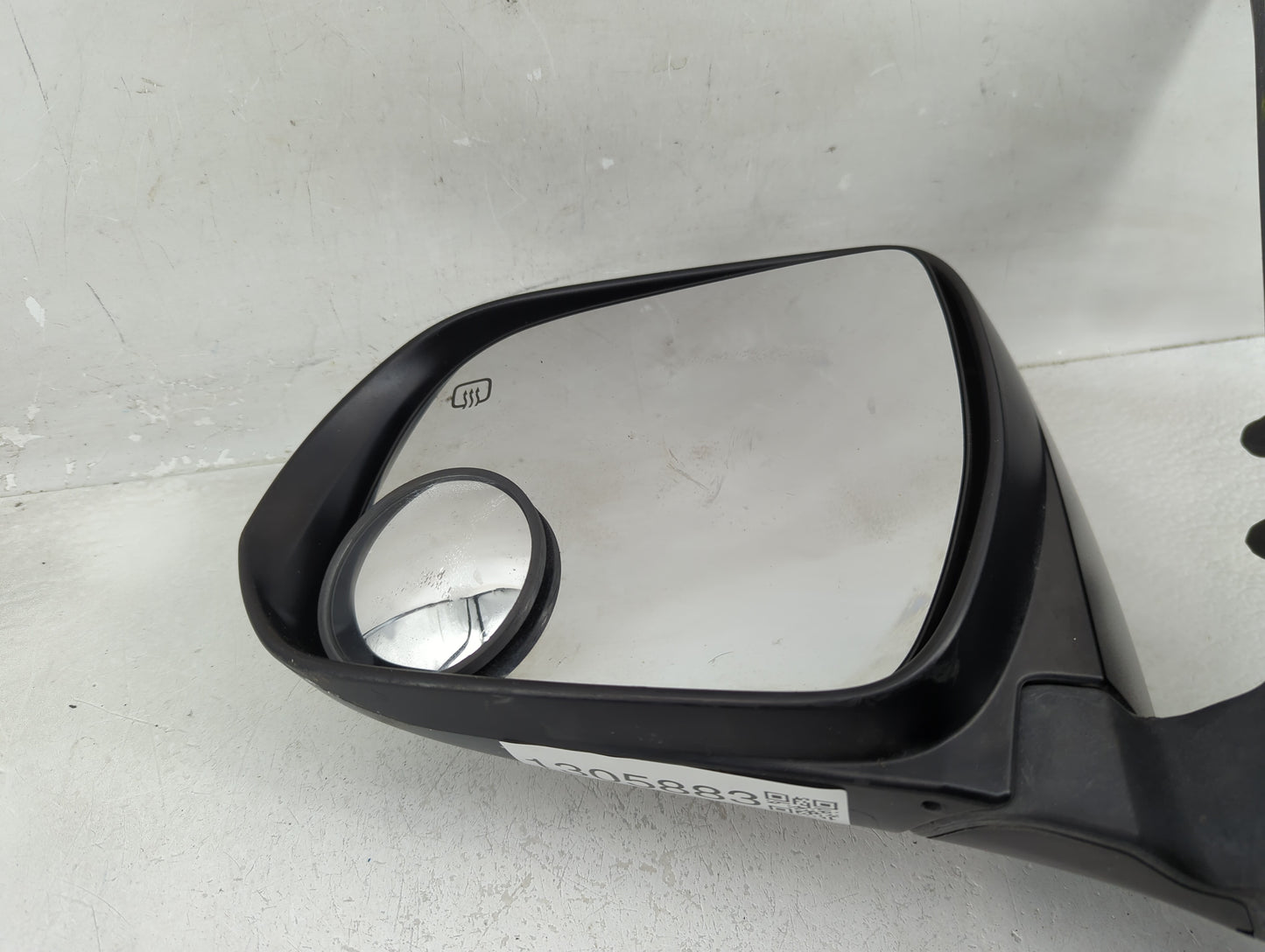 2013-2014 Toyota Sienna Driver Side View Mirror - Left Door Mirror OEM Used - Oemusedautoparts1.com