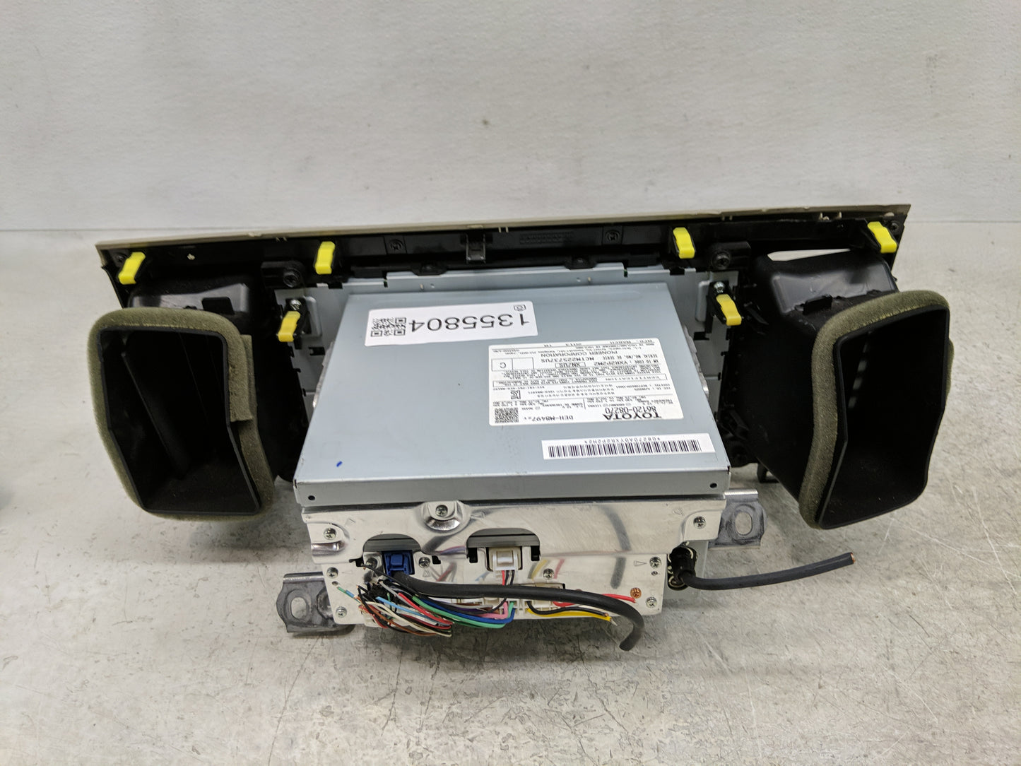 2011-2014 Toyota Sienna Radio AM FM Cd Player Receiver Replacement P/N:86120-08270 Fits Fits 2011 2012 2013 2014 OEM Used Au