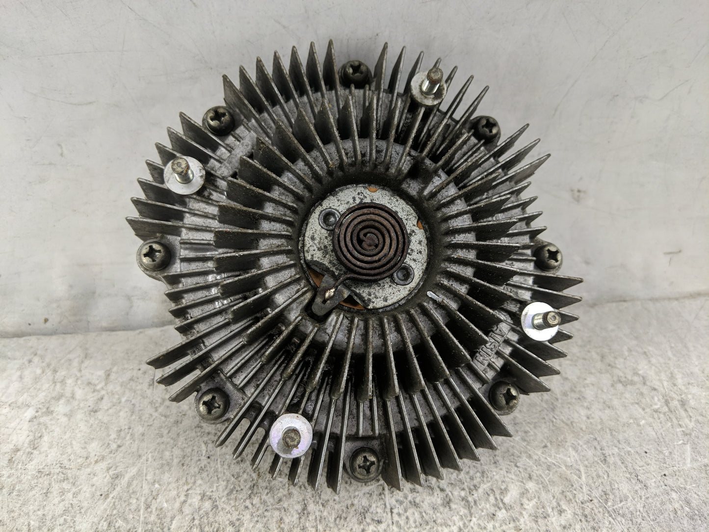 2005-2015 Toyota Tacoma Radiator Cooling Fan Clutch - Oemusedautoparts1.com
