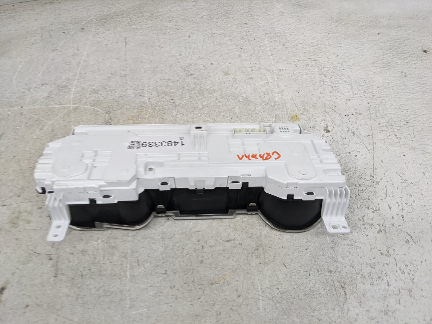 2012-2013 Toyota Tundra Instrument Cluster Speedometer Gauges Miles: Fits Fits 2012 2013 OEM Used Auto Parts - Oemusedautopa