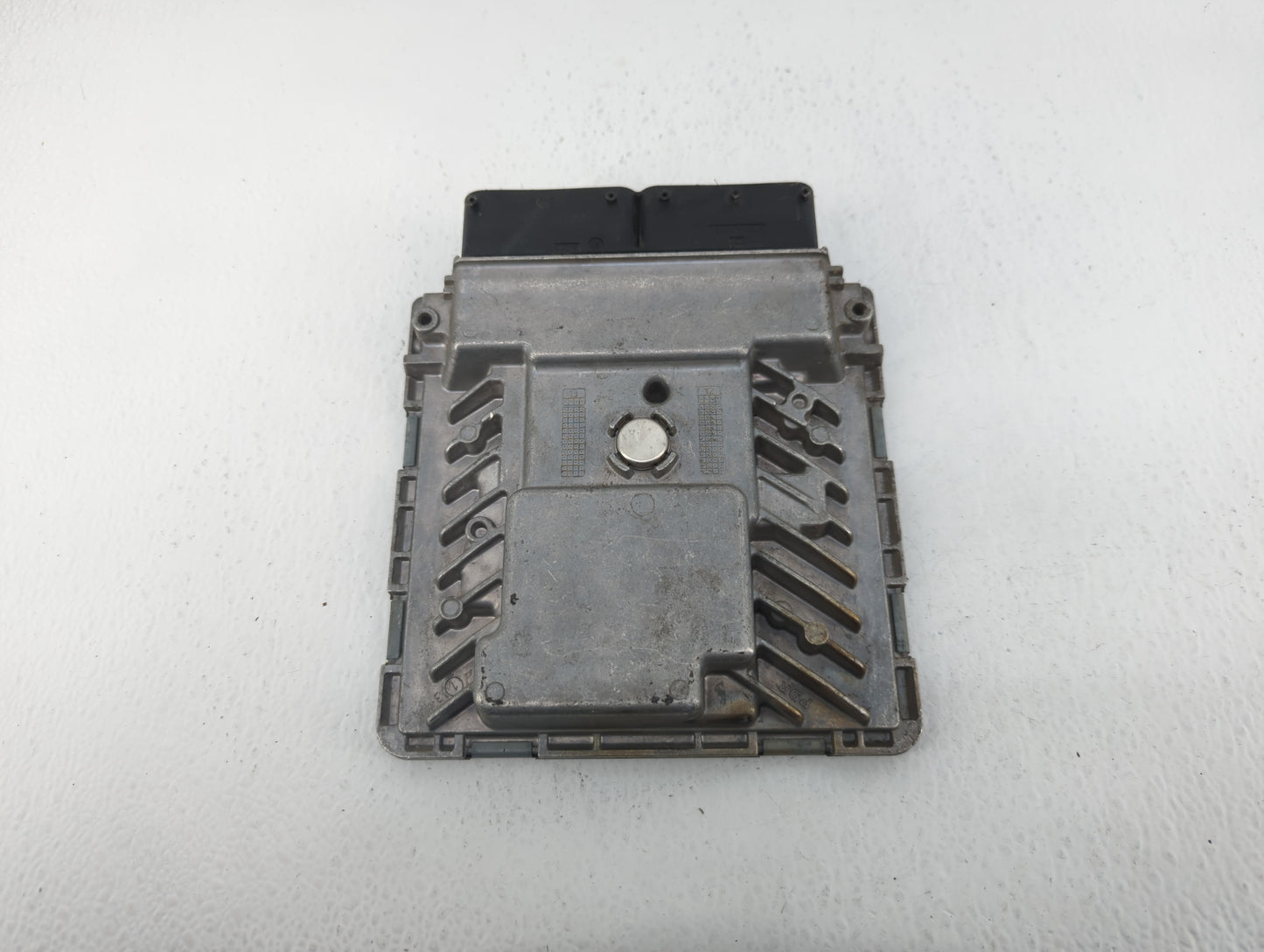 2013-2015 Volkswagen Beetle PCM Engine Control Computer ECU ECM PCU OEM P/N:06K 906 070 A Fits Fits 2013 2014 2015 OEM Used