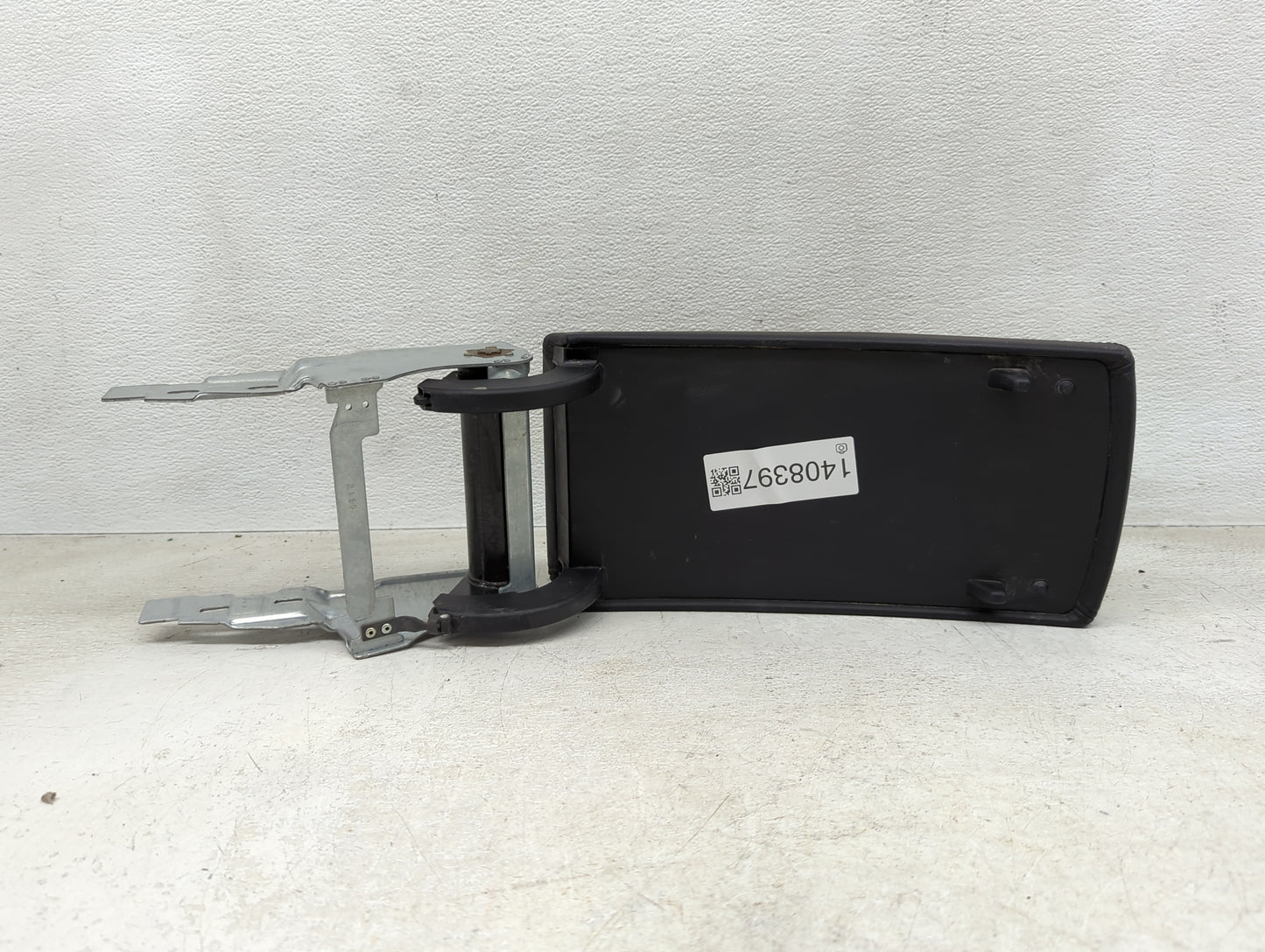 2013 Volkswagen Cc Center Console Armrest Cover Lid Fits OEM Used Auto Parts - Oemusedautoparts1.com