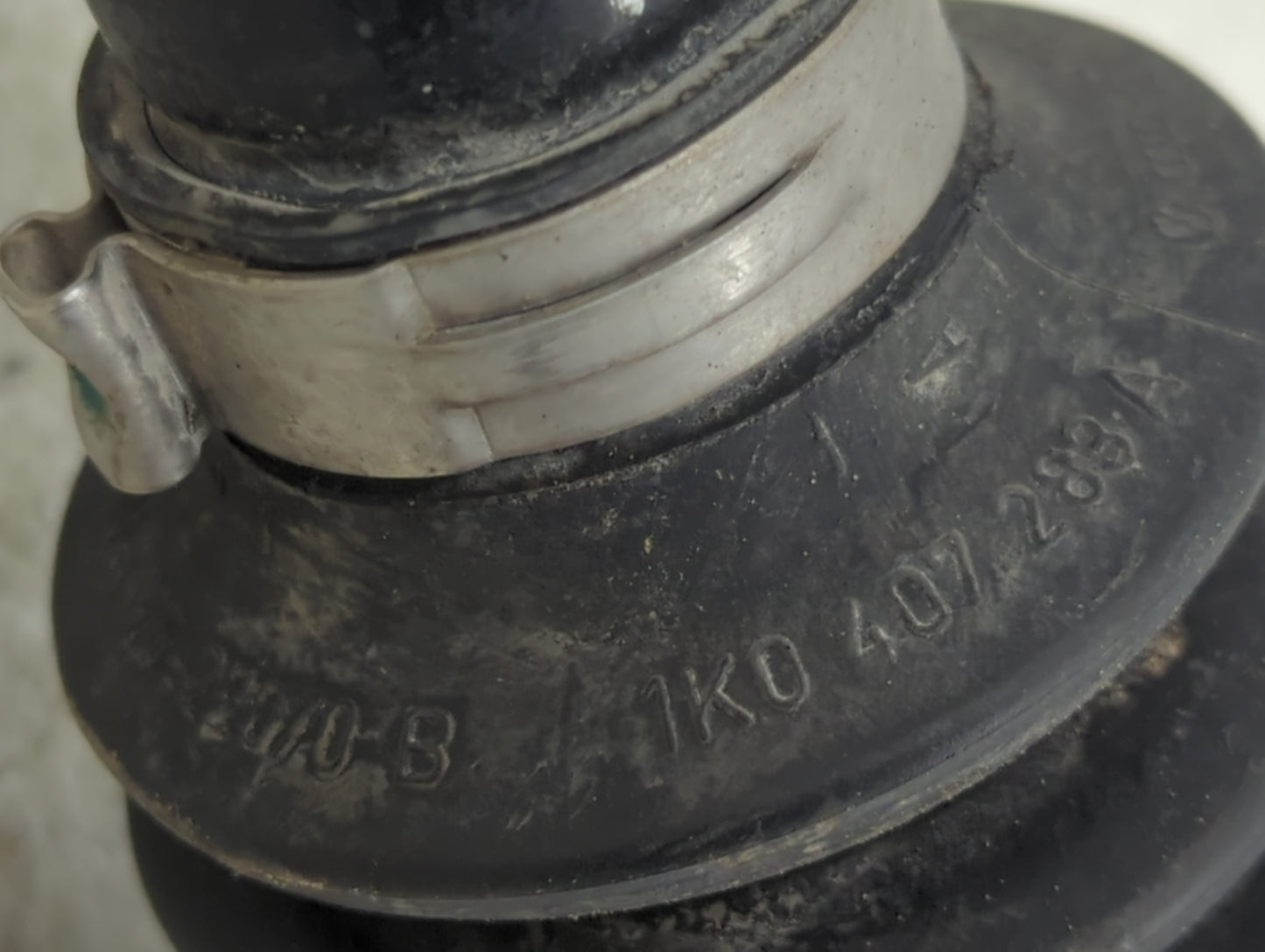 2011-2017 Volkswagen Cc Axle Shaft Front Driver Cv C/v 1428645 - Oemusedautoparts1.com