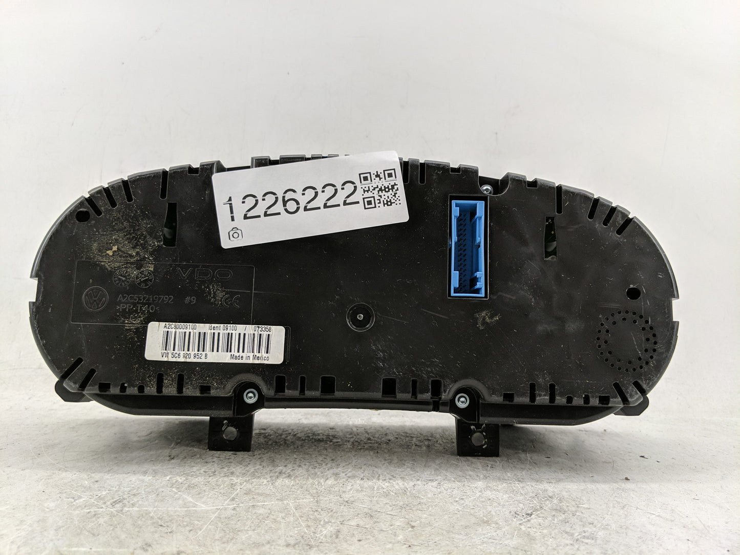 2013 Volkswagen Jetta Instrument Cluster Speedometer Gauges P/N:5C6920 952B Fits OEM Used Auto Parts - Oemusedautoparts1.com